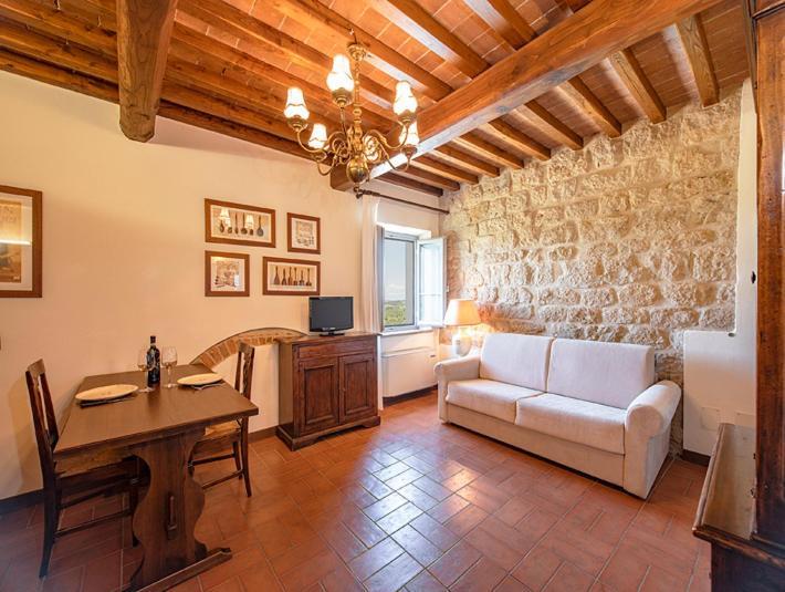 Castello Di Fulignano Soarzio Panoramic Apartment Σαν Τζιμινιάνο Εξωτερικό φωτογραφία