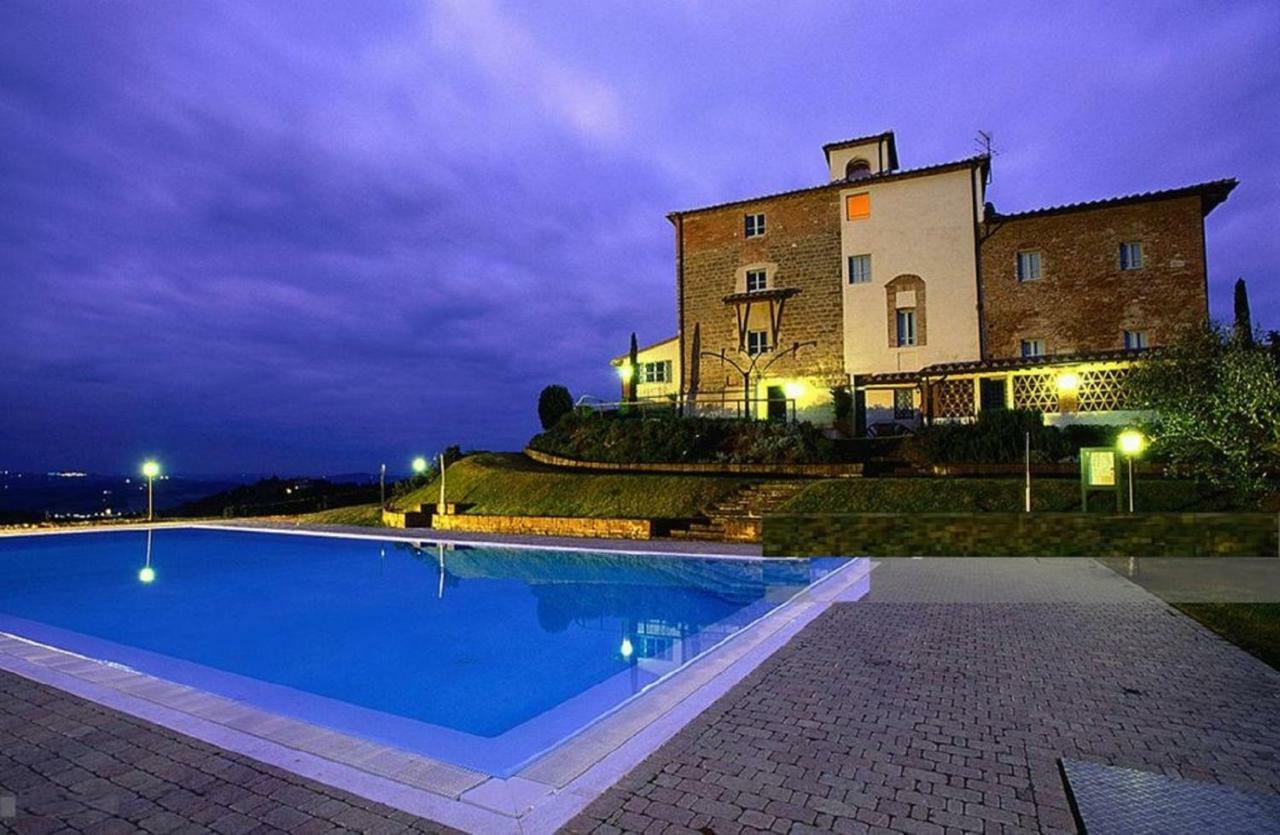 Castello Di Fulignano Soarzio Panoramic Apartment Σαν Τζιμινιάνο Εξωτερικό φωτογραφία