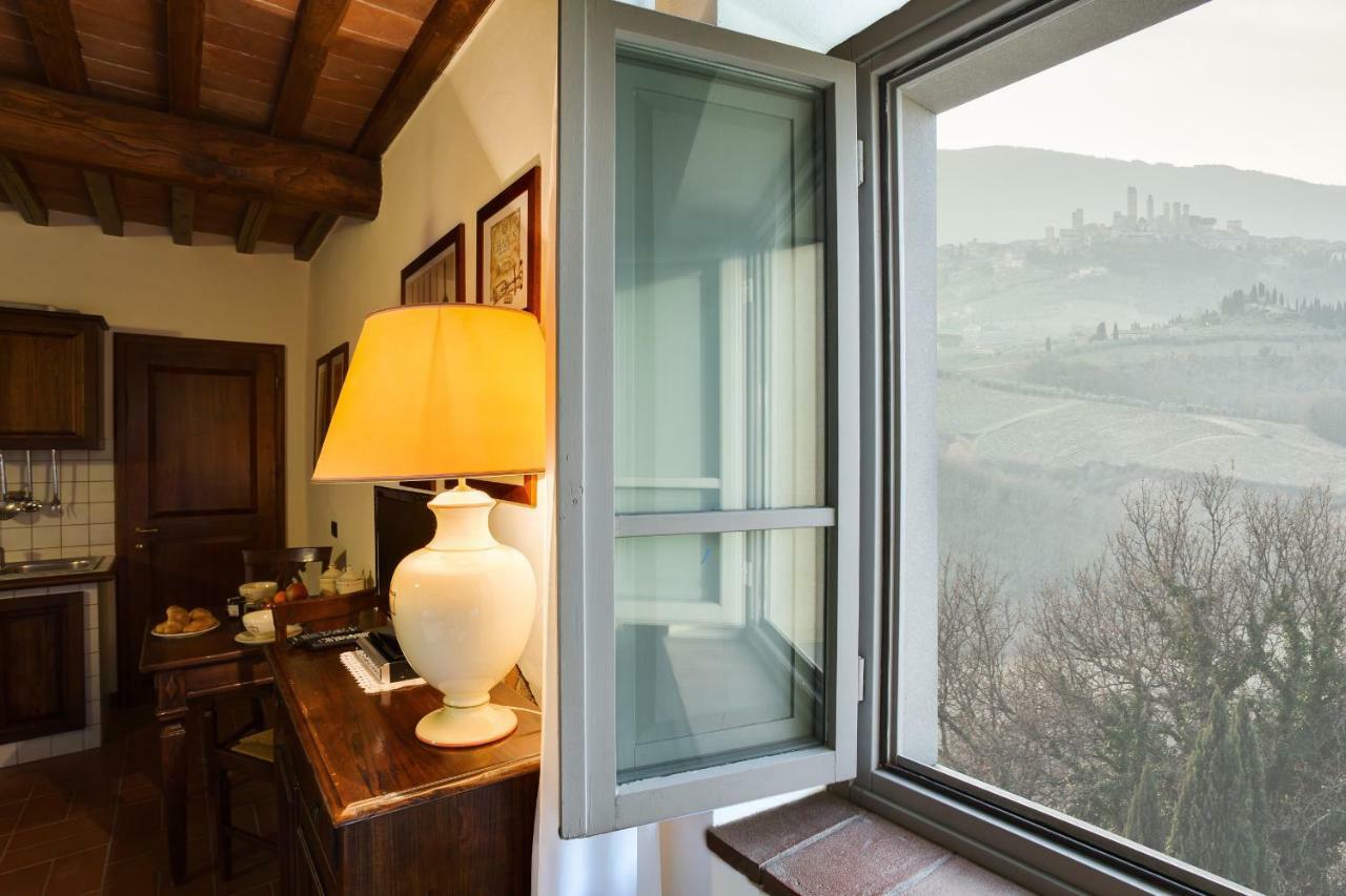 Castello Di Fulignano Soarzio Panoramic Apartment Σαν Τζιμινιάνο Εξωτερικό φωτογραφία